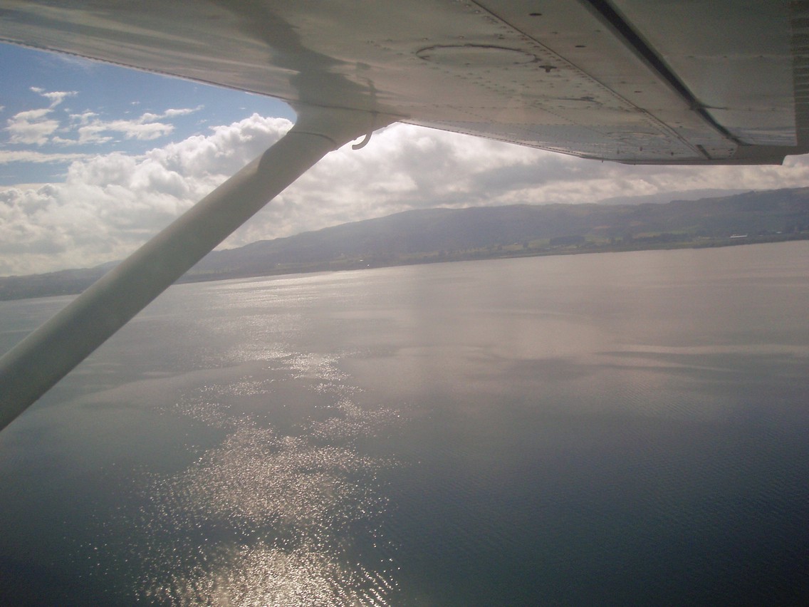 402   05 02   Rotorua uit de lucht